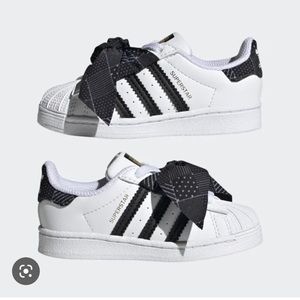 New! Girls Adidas Superstar Sneaker
